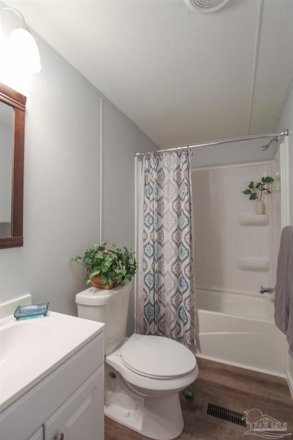 5740 Turkey Road Pensacola, FL 32526 - Photo 5 of 15 Gallery Image 5