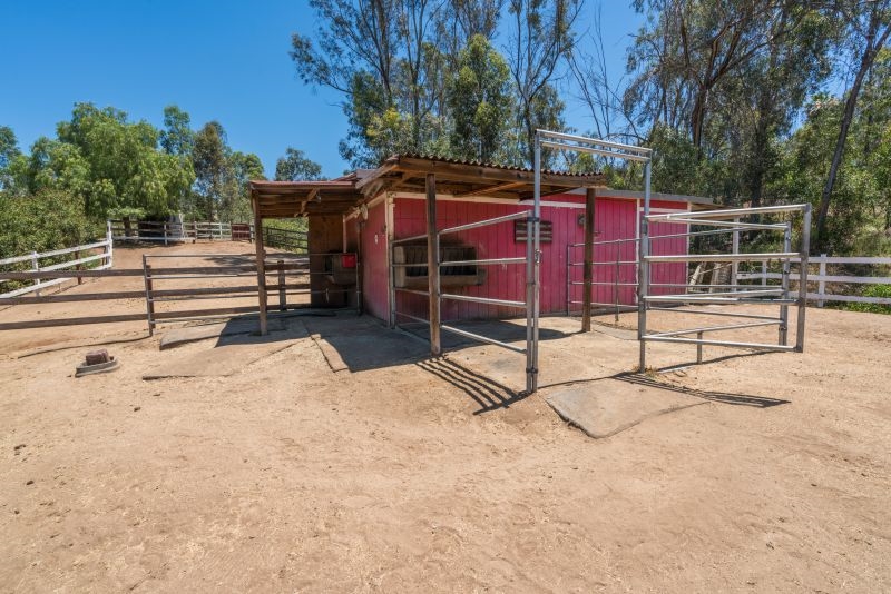 15185 Crocker Road Poway, CA 92064 - Photo 3 of 25