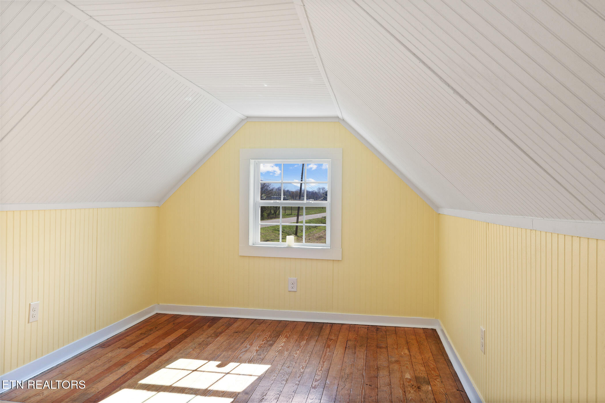 204 Enon Church Road Jonesborough, TN 37659 - Photo 24 of 34 img_3711