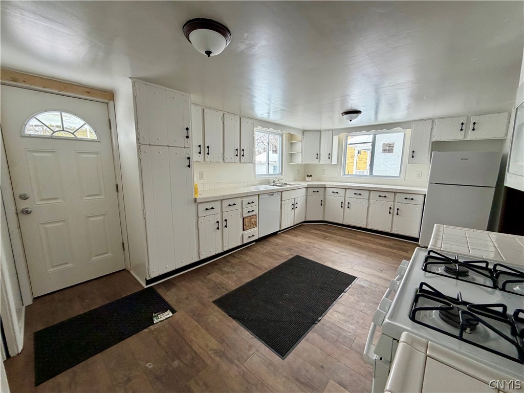 116 Phelps Street Watertown, NY 13601 - Photo 12 of 41