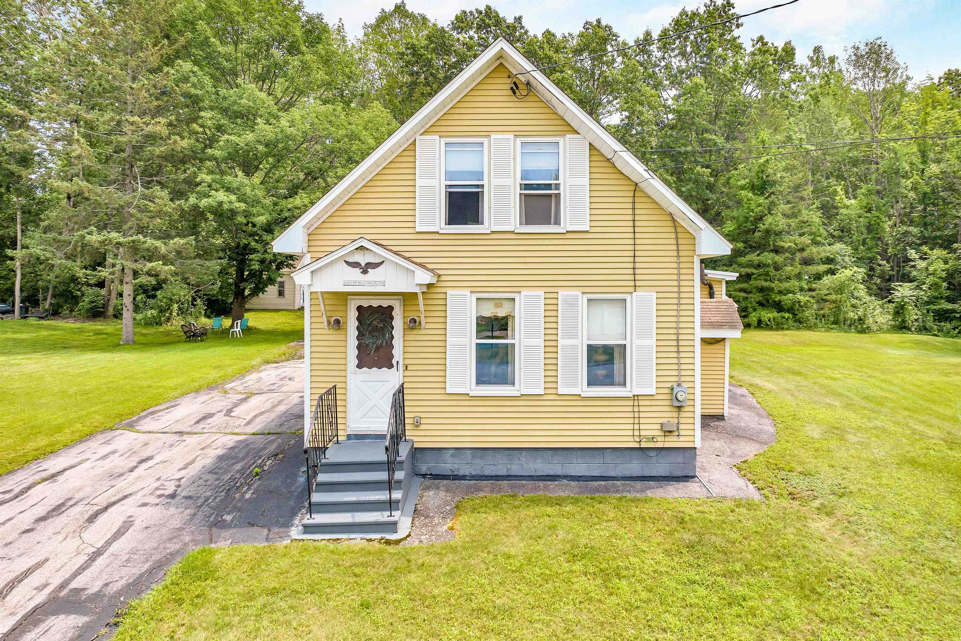 947 Wellington Road Manchester, NH 03104 - Photo 13 of 39 Gallery Image 13