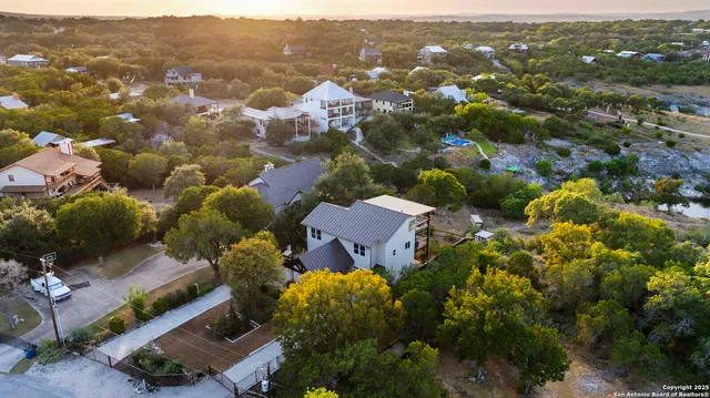 $1,299,999 | 361 Riviera Drive, Canyon Lake, TX 78133