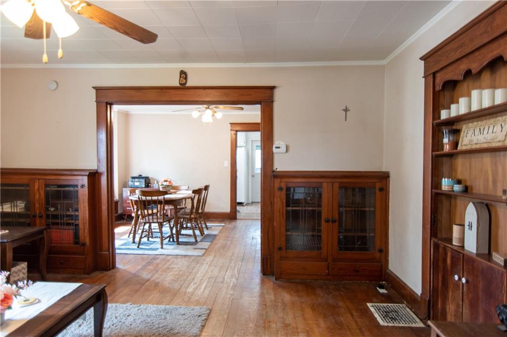 409 East 4th St Road Seymour, IN 47274 - Photo 6 of 18 Gallery Image 6