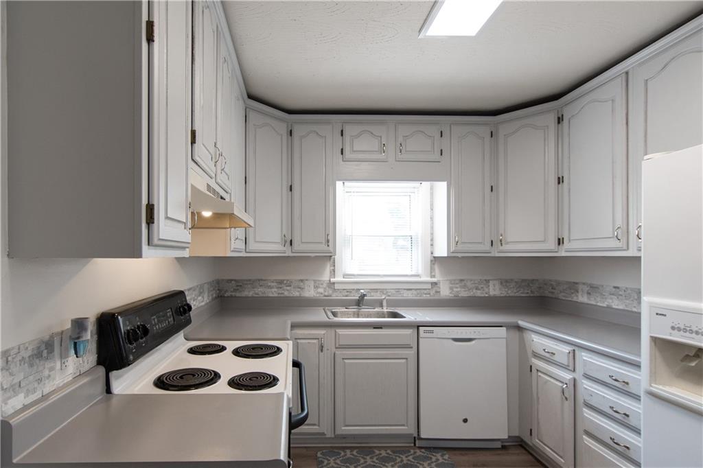 409 East 4th St Road Seymour, IN 47274 - Photo 10 of 18 Gallery Image 10