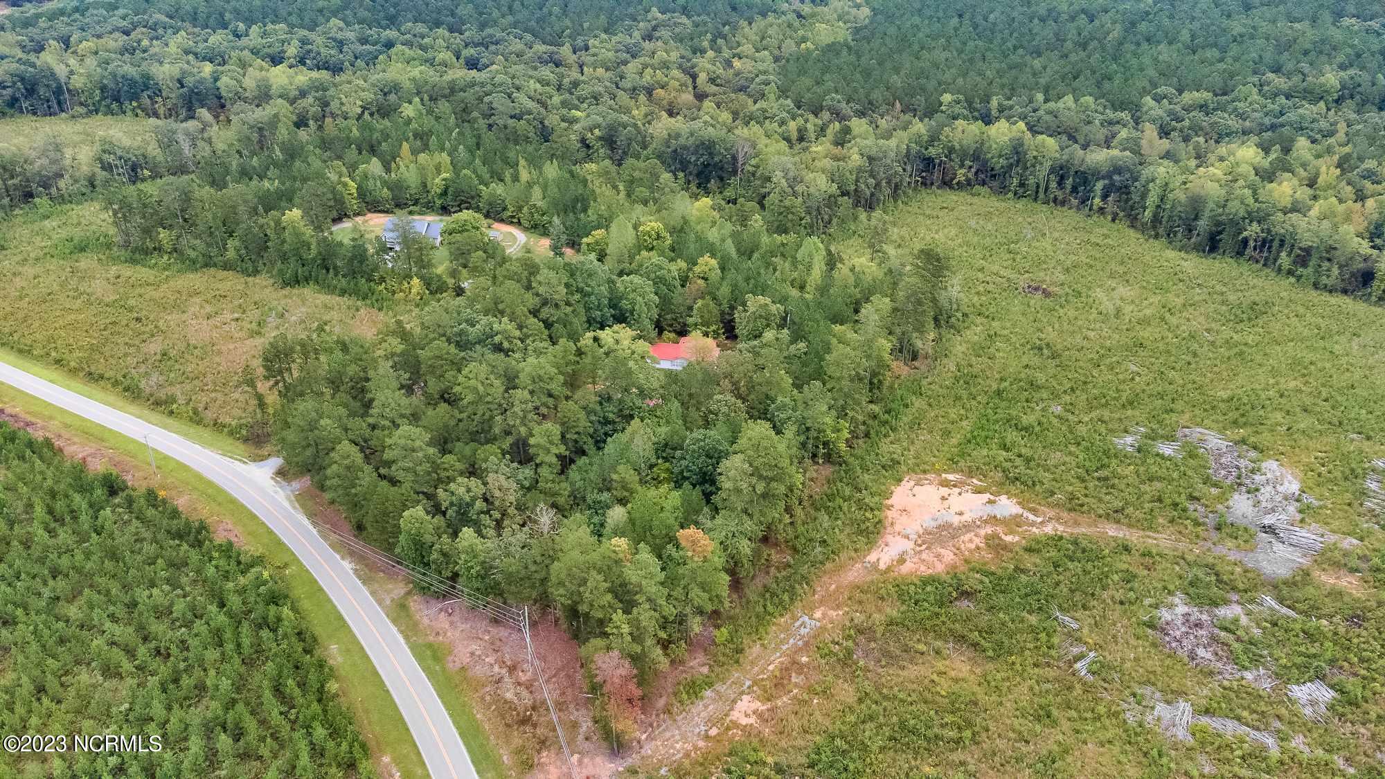 541 Old River Road Carthage, NC 28327 - Photo 6 of 32 382561111_315410091067697_48619326385987