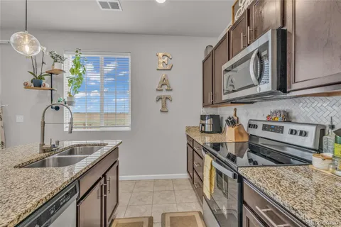 $538,000 | 5433 Bauer Drive, Longmont, CO 80504