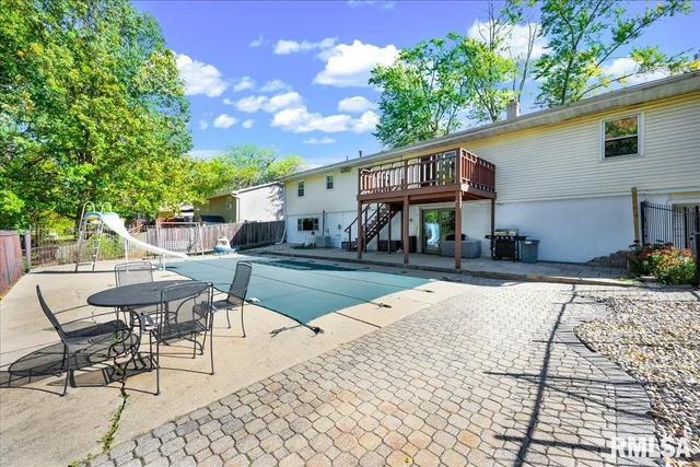 $165,000 | 1733 St Clair Drive, Pekin, IL 61554