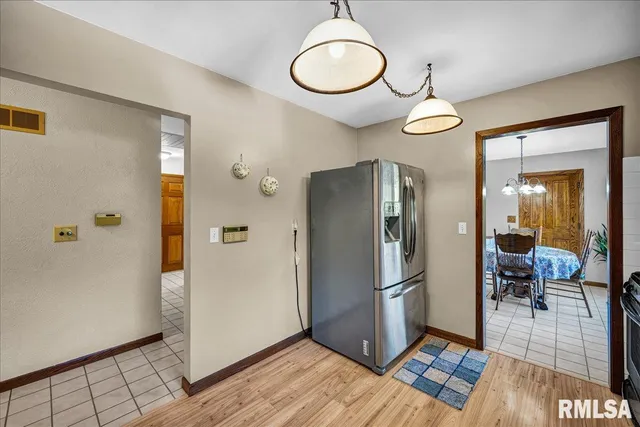 $165,000 | 1733 St Clair Drive, Pekin, IL 61554