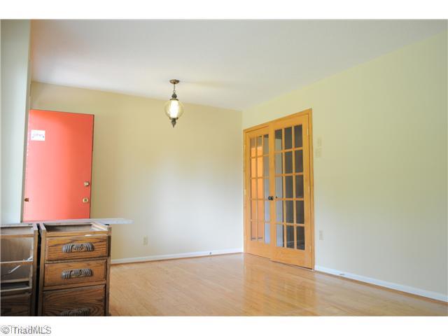 1585 Curfman Road Greensboro, NC 27455 - Photo 2 of 16 Living Room.