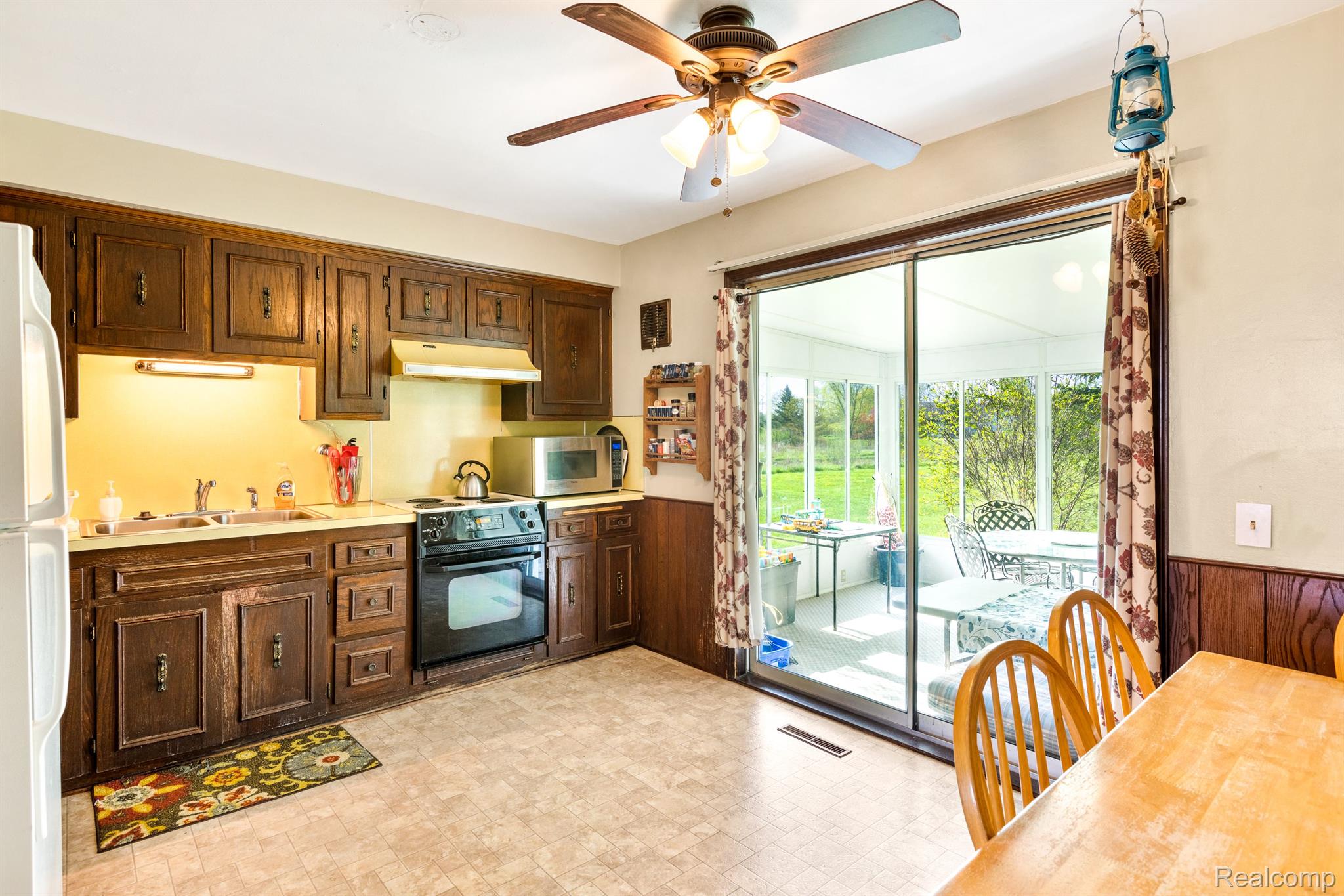 13081 Hough Road Memphis, MI 48041 - Photo 7 of 21 Gallery Image 7