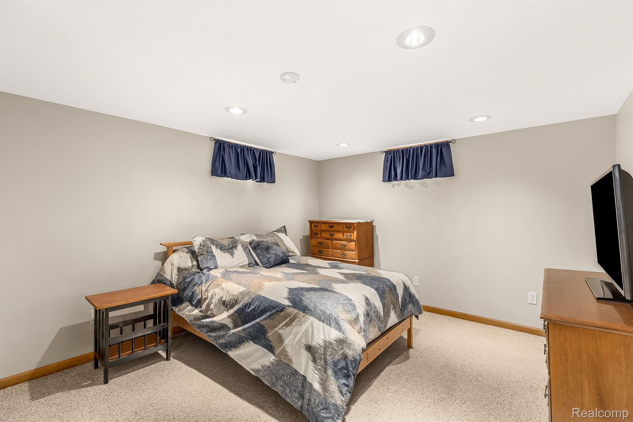 11124 Main Road Fenton, MI 48430 - Photo 20 of 43 Fourth bedroom in basement
