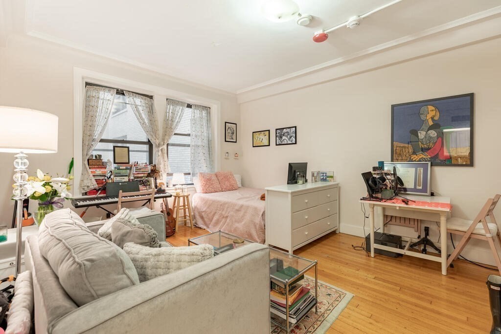 464 Commonwealth Avenue, Unit 27 Boston, MA 02215 - Photo 3 of 19