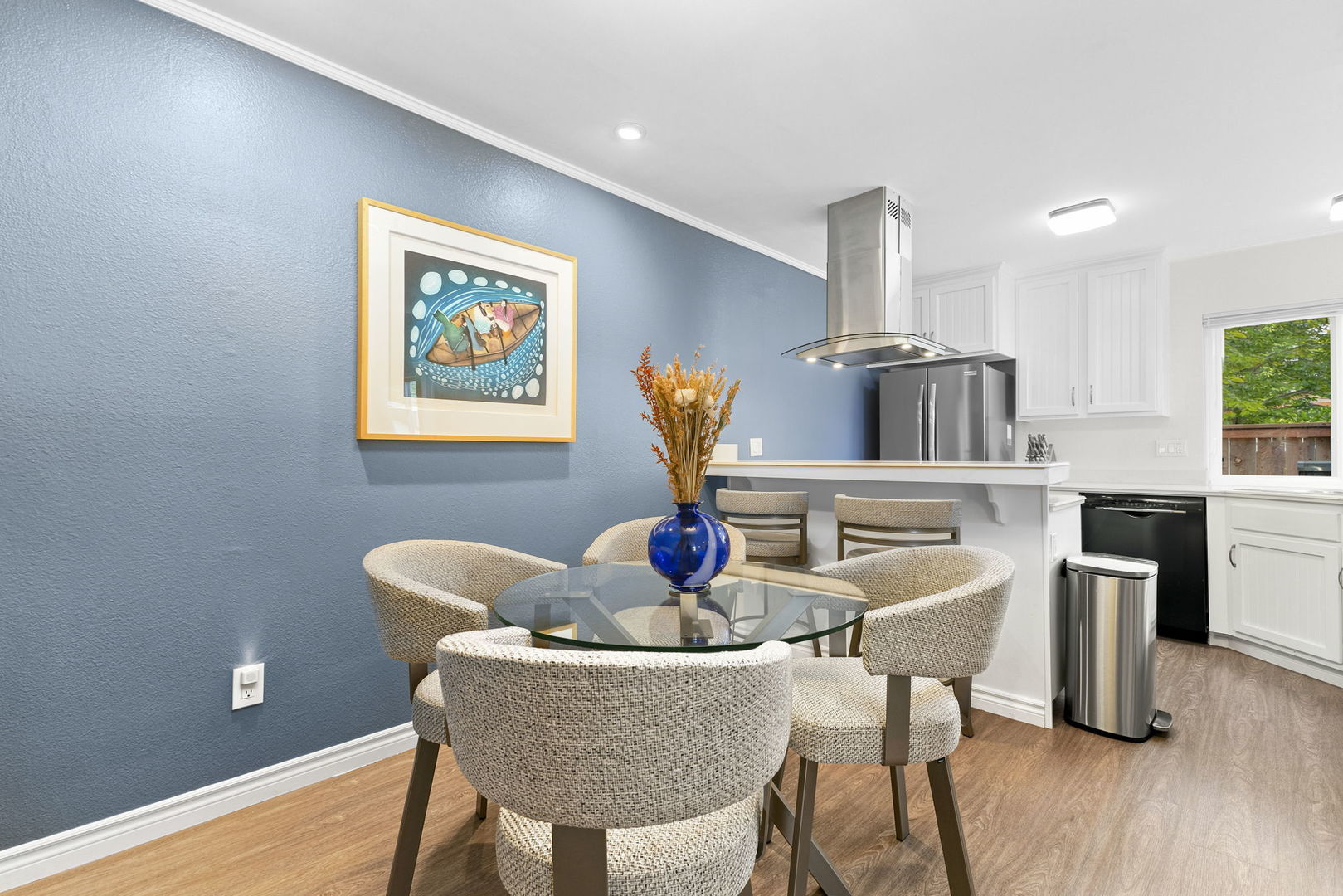 2033 Shadytree Lane Encinitas, CA 92024 - Photo 7 of 28