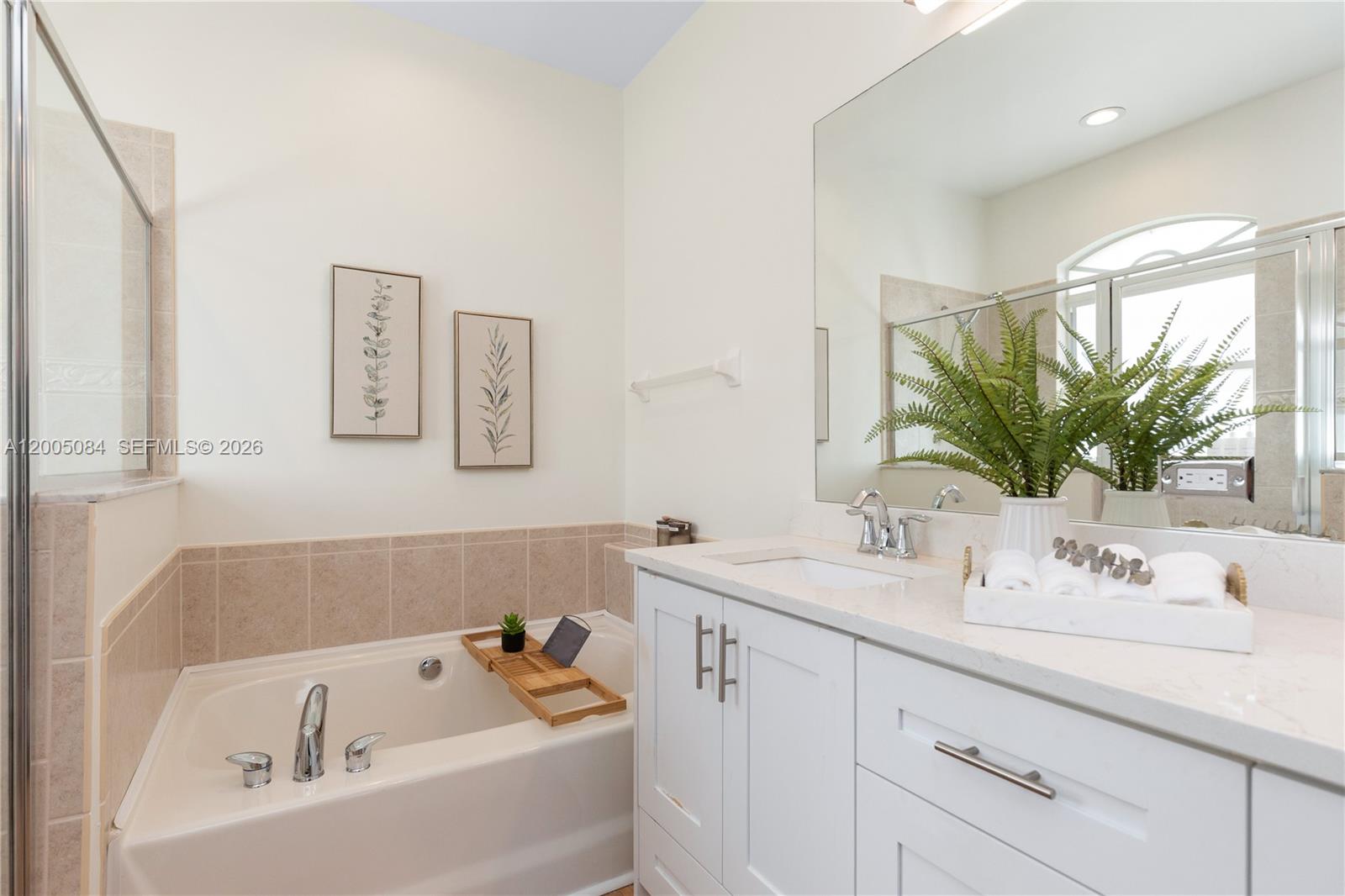 1896 Crestview Way Naples, FL 34119 - Photo 58 of 91 Gallery Image 58