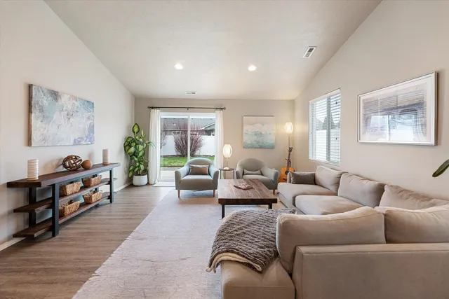 $413,950 | 1910 West Maxine Avenue, Spokane, WA 99208