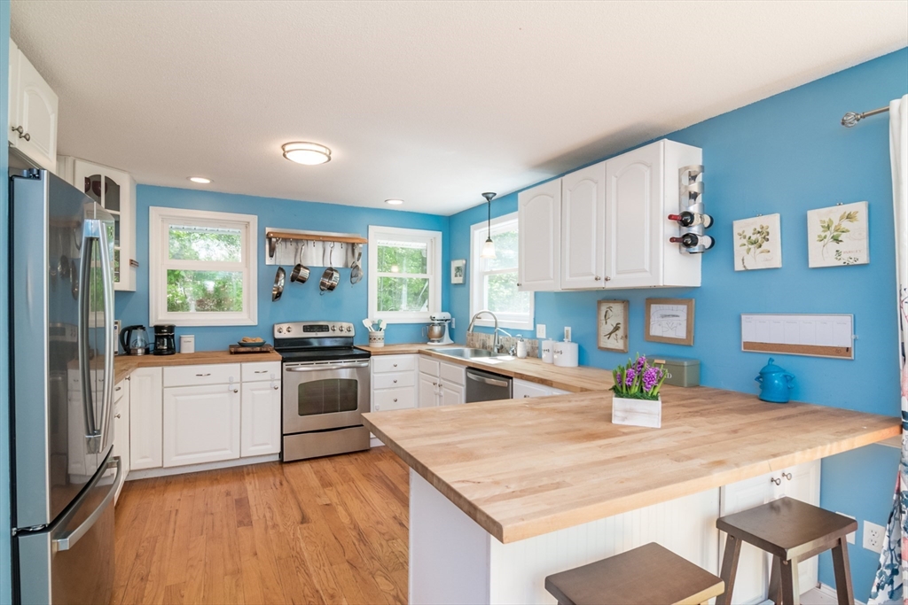 86 Amherst Road Belchertown, MA 01007 - Photo 11 of 41 Gallery Image 11