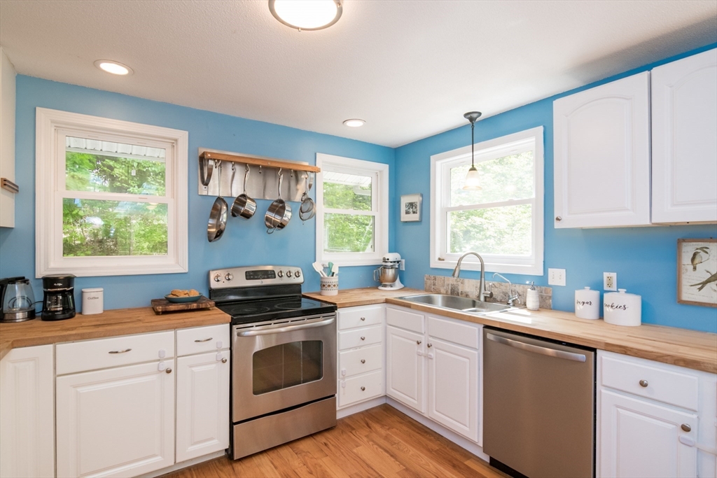 86 Amherst Road Belchertown, MA 01007 - Photo 13 of 41 Gallery Image 13