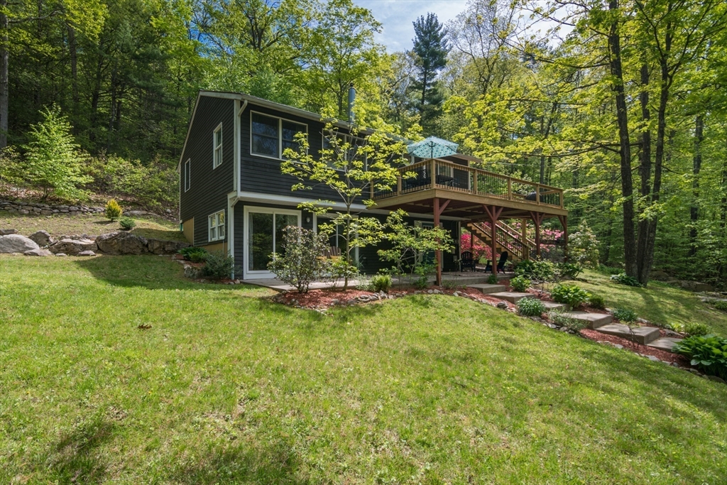 86 Amherst Road Belchertown, MA 01007 - Photo 4 of 41 Gallery Image 4