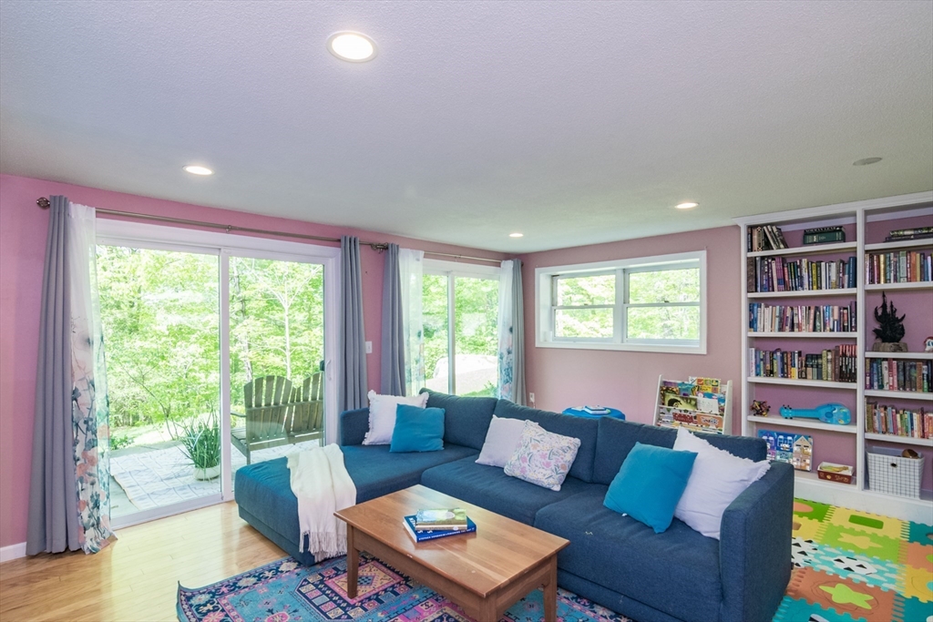 86 Amherst Road Belchertown, MA 01007 - Photo 7 of 41 Gallery Image 7