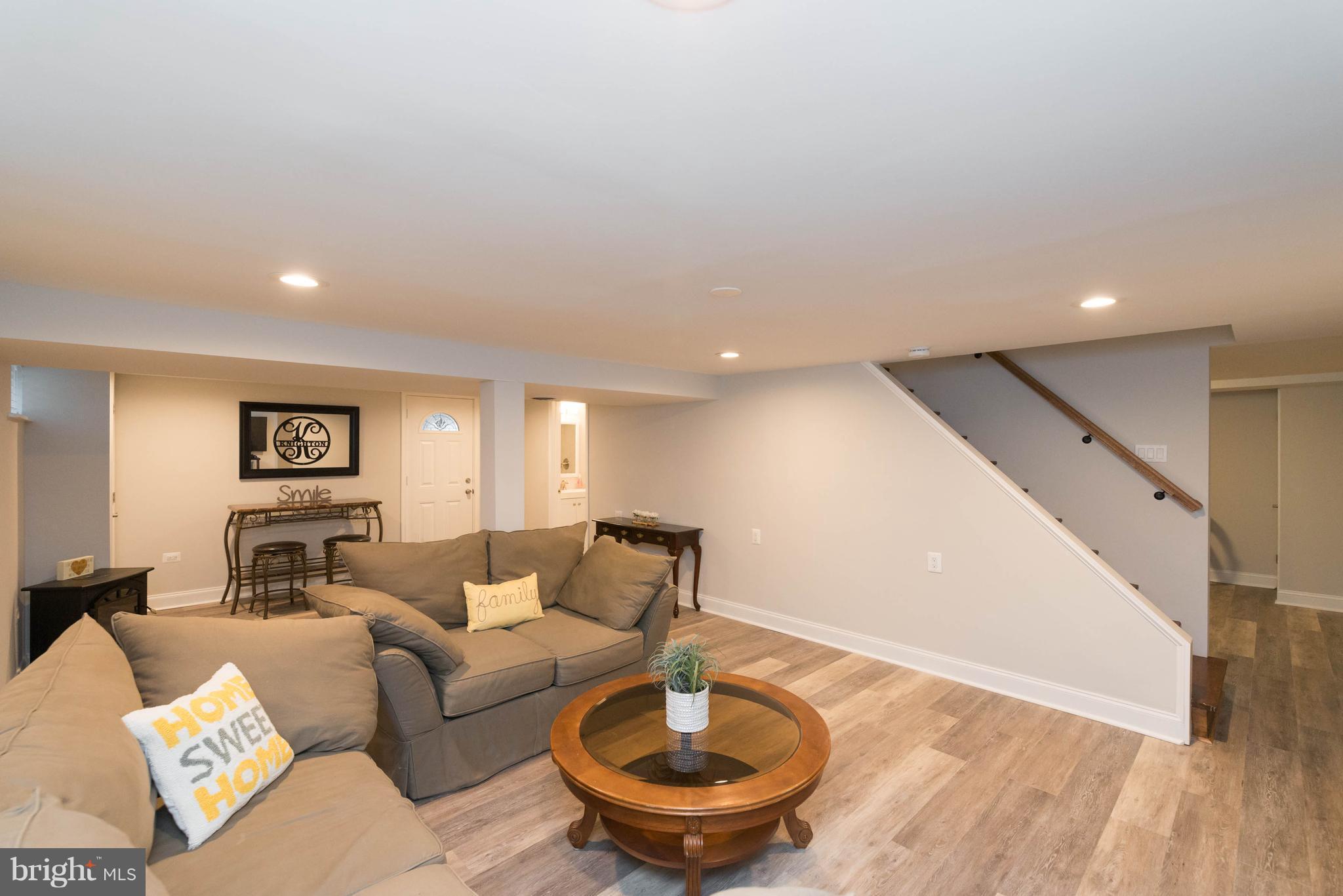 9009 Briar Road Baltimore, MD 21234 - Photo 21 of 30 Family Room