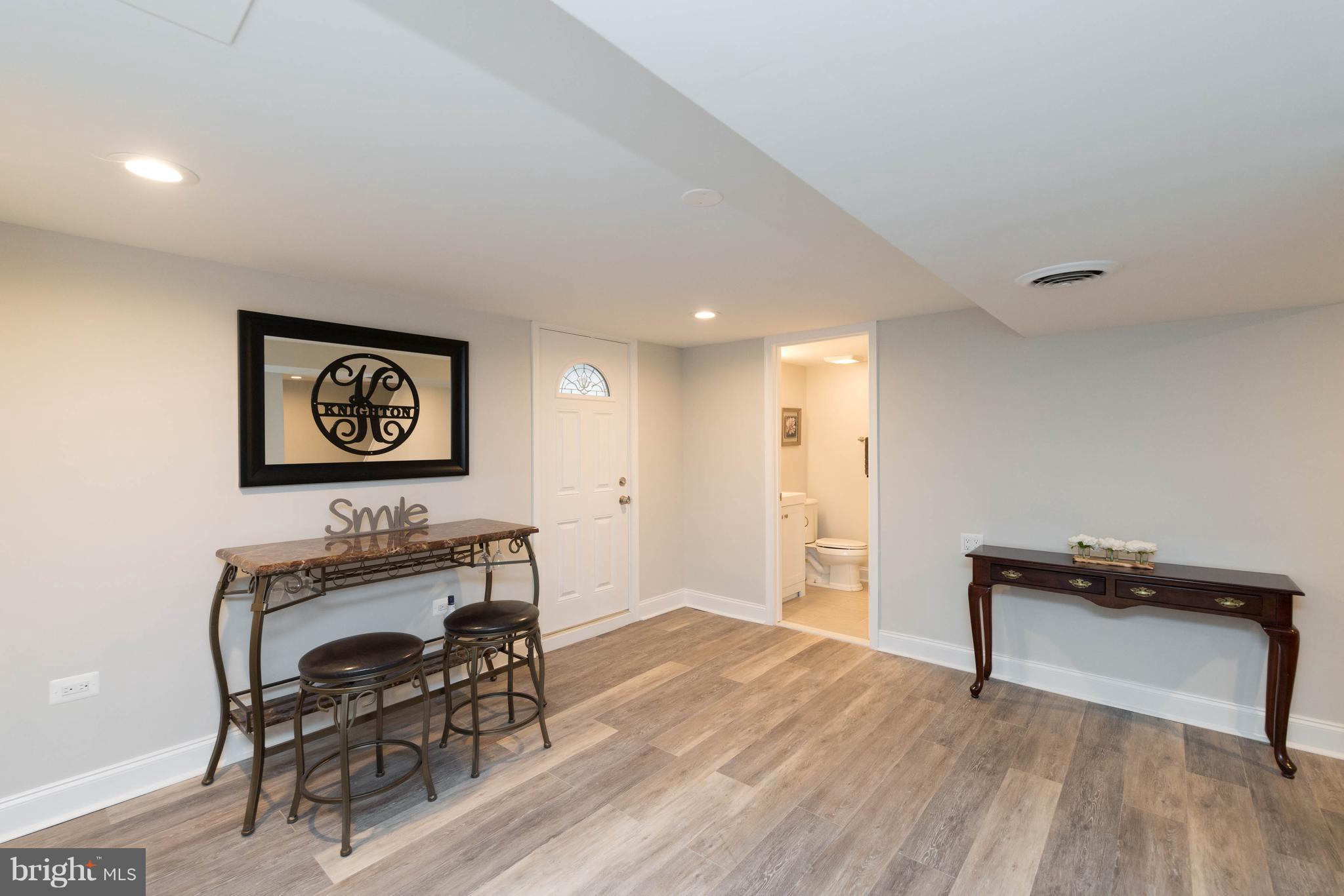 9009 Briar Road Baltimore, MD 21234 - Photo 22 of 30 Family Room