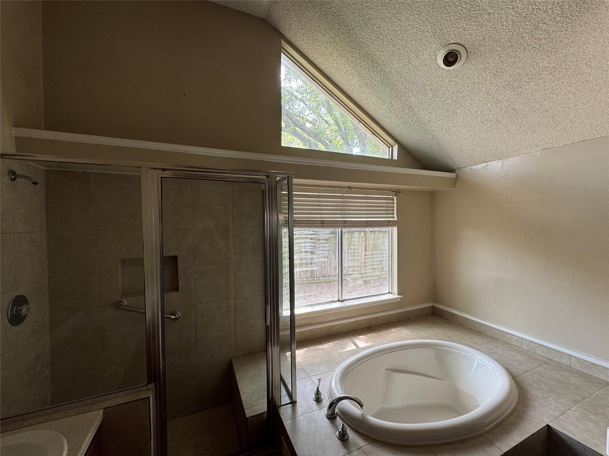 1511 Ridgebriar Drive Houston, TX 77014 - Photo 12 of 20 Gallery Image 12
