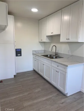 $2,000 | 12817 Barbara Ann Street, North Hollywood, CA 91605