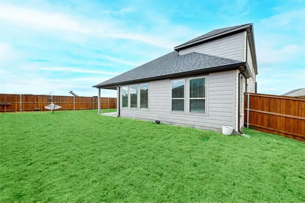 $425,000 | 1802 Balfour Bend, Forney, TX 75126