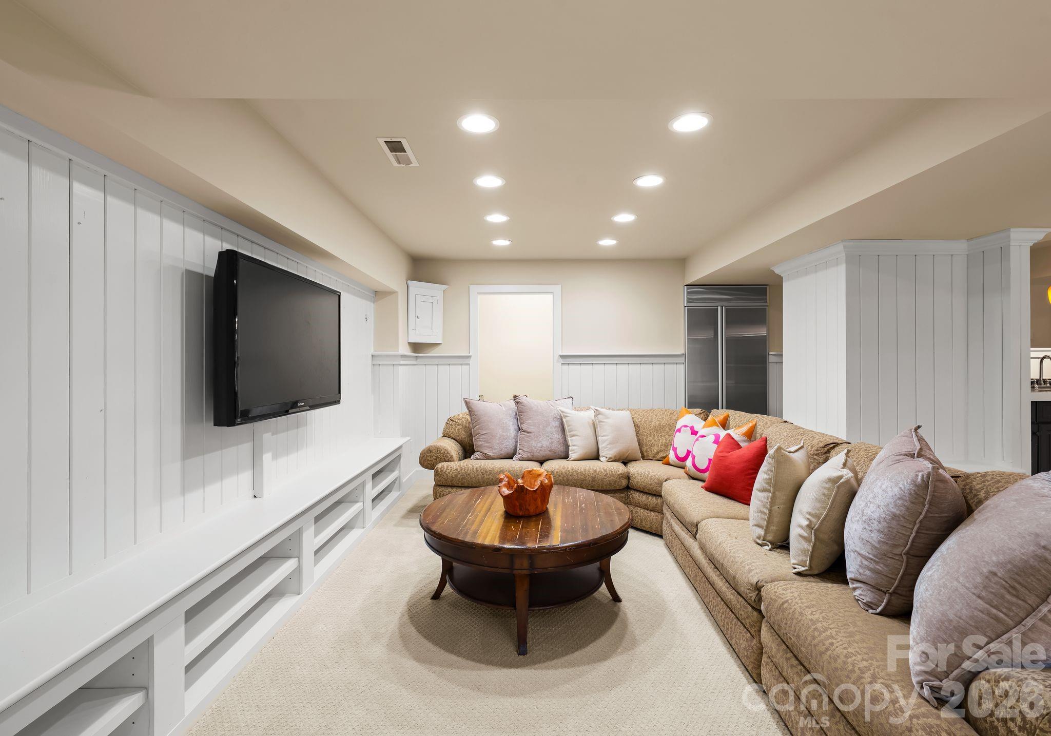 7024 Riesman Lane Charlotte, NC 28210 - Photo 41 of 48