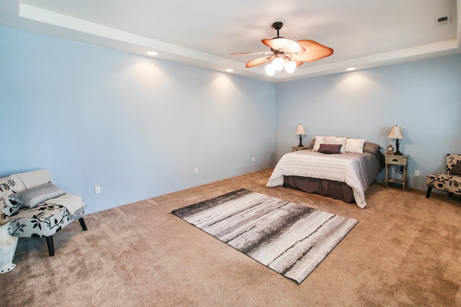 440 David Way Talent, OR 97540 - Photo 25 of 34 Master Bedroom 1