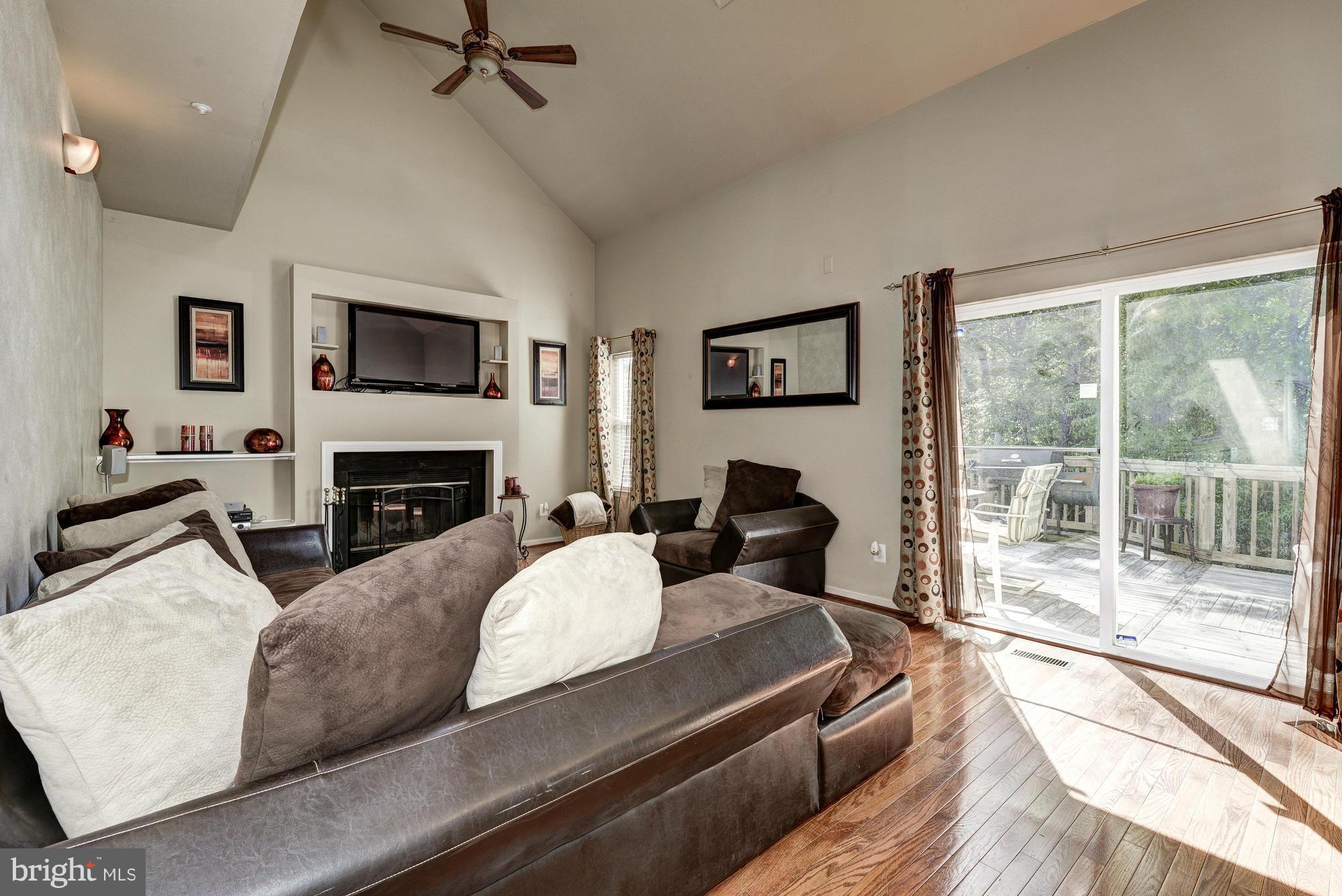 3804 Asquith Court Springdale, MD 20721 - Photo 12 of 30 Family Room