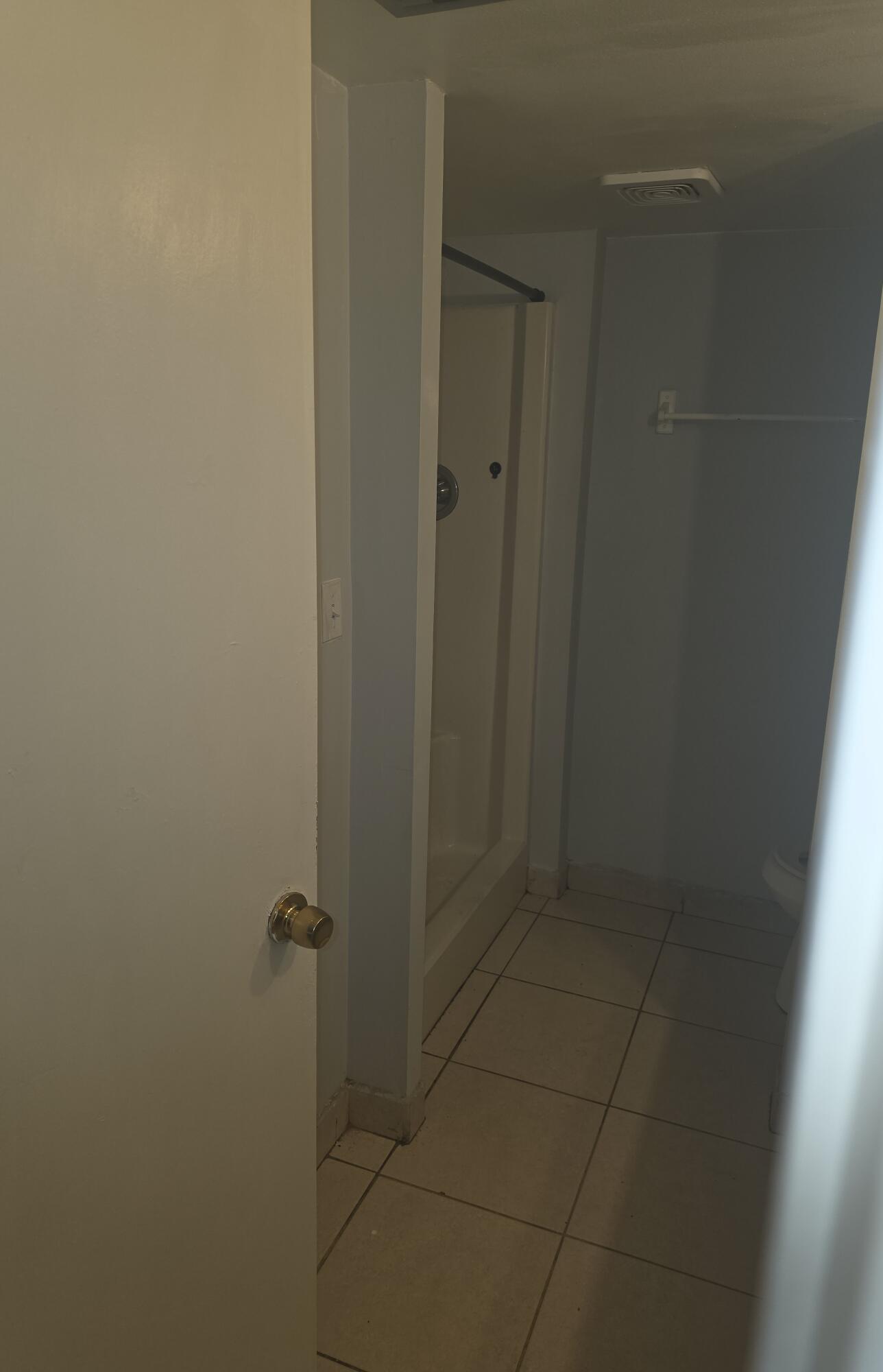 905 Southridge Road, Unit 202D Delray Beach, FL 33444 - Photo 7 of 12 IMG20260528_182930_3671661368869307893