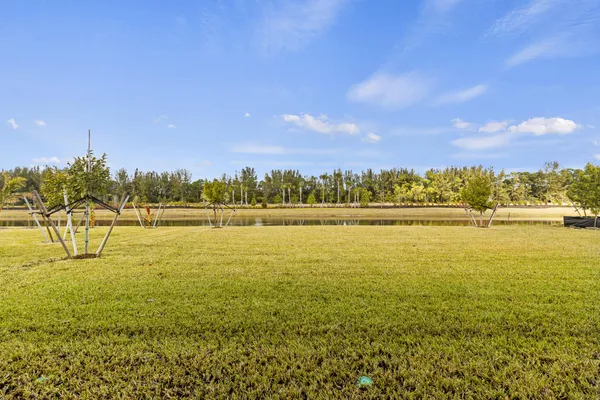 $5,300 | 15054 Wildwood Circle, Westlake, FL 33470