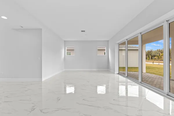 $5,300 | 15054 Wildwood Circle, Westlake, FL 33470