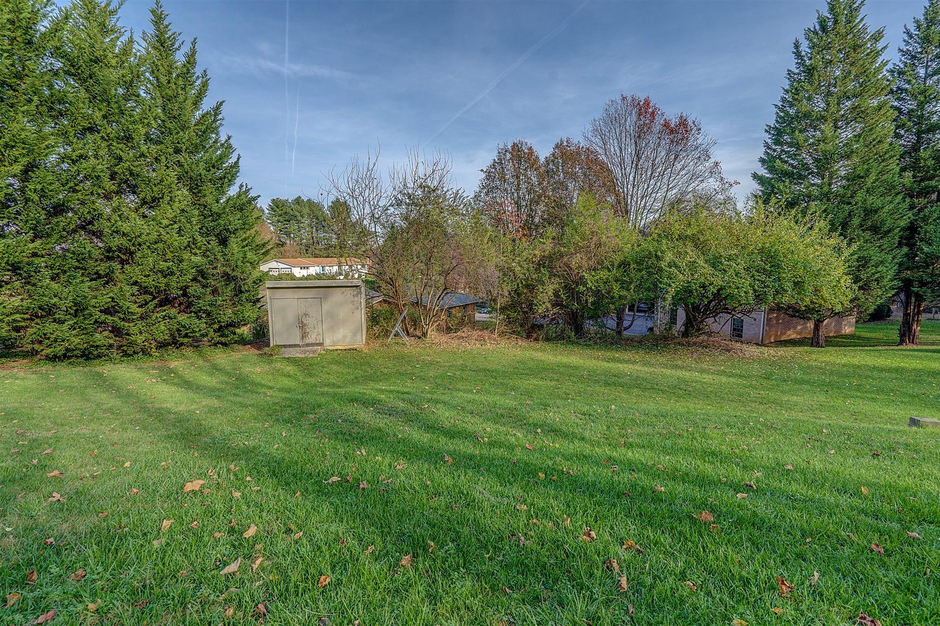 3622 Winding Way Road Southwest Roanoke, VA 24015 - Photo 32 of 37 30-DSC00166-2_67-2_68-2_69-2_70-2