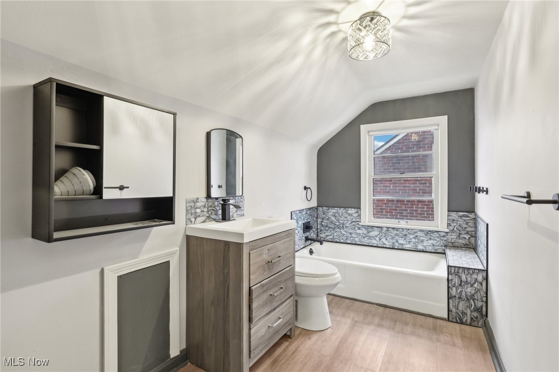 2457 Saybrook Road Cleveland, OH 44118 - Photo 24 of 34 Gallery Image 24