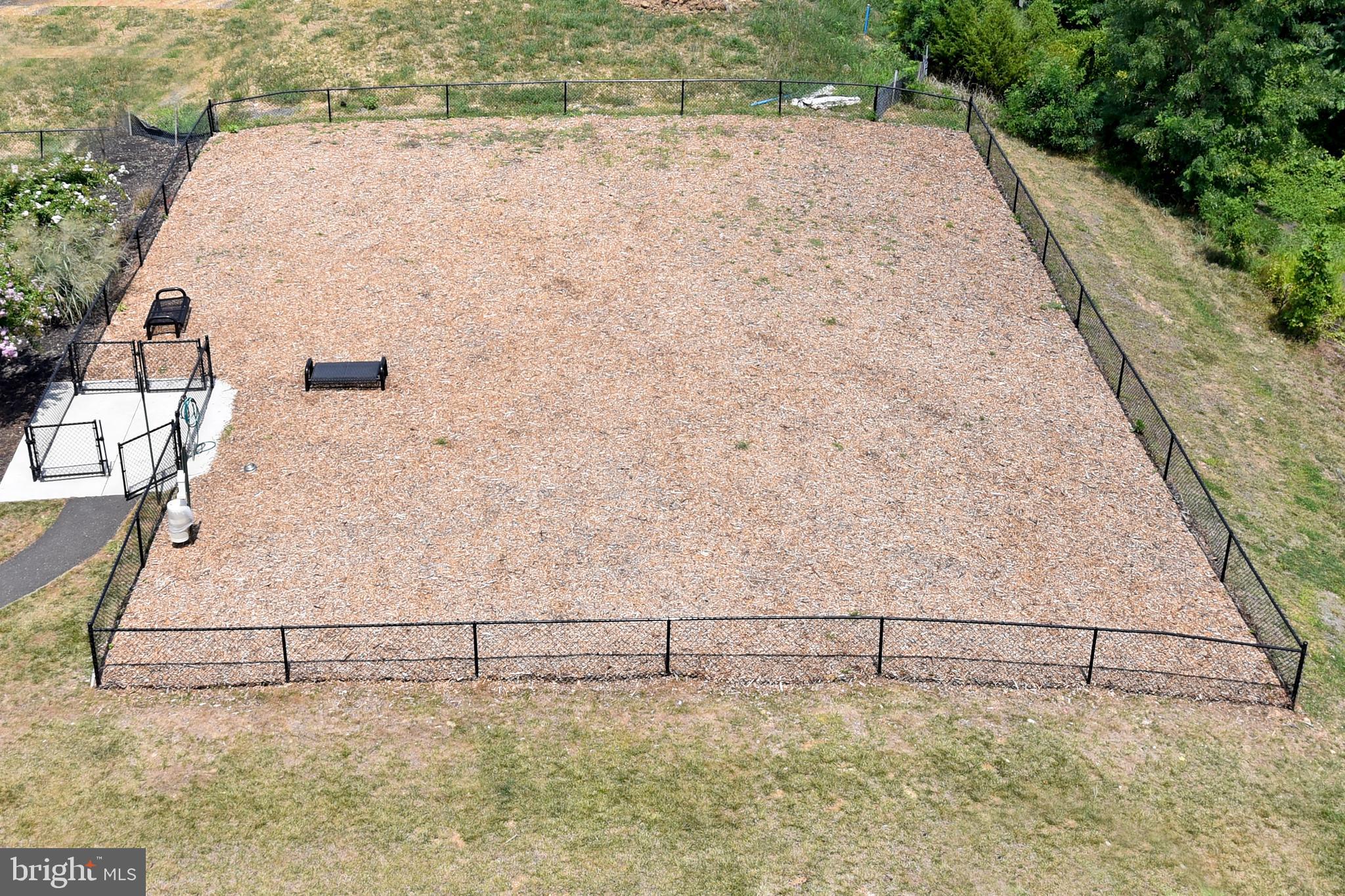 6301 Edsall Road, Unit 115 Alexandria, VA 22312 - Photo 36 of 37 a view of a terrace