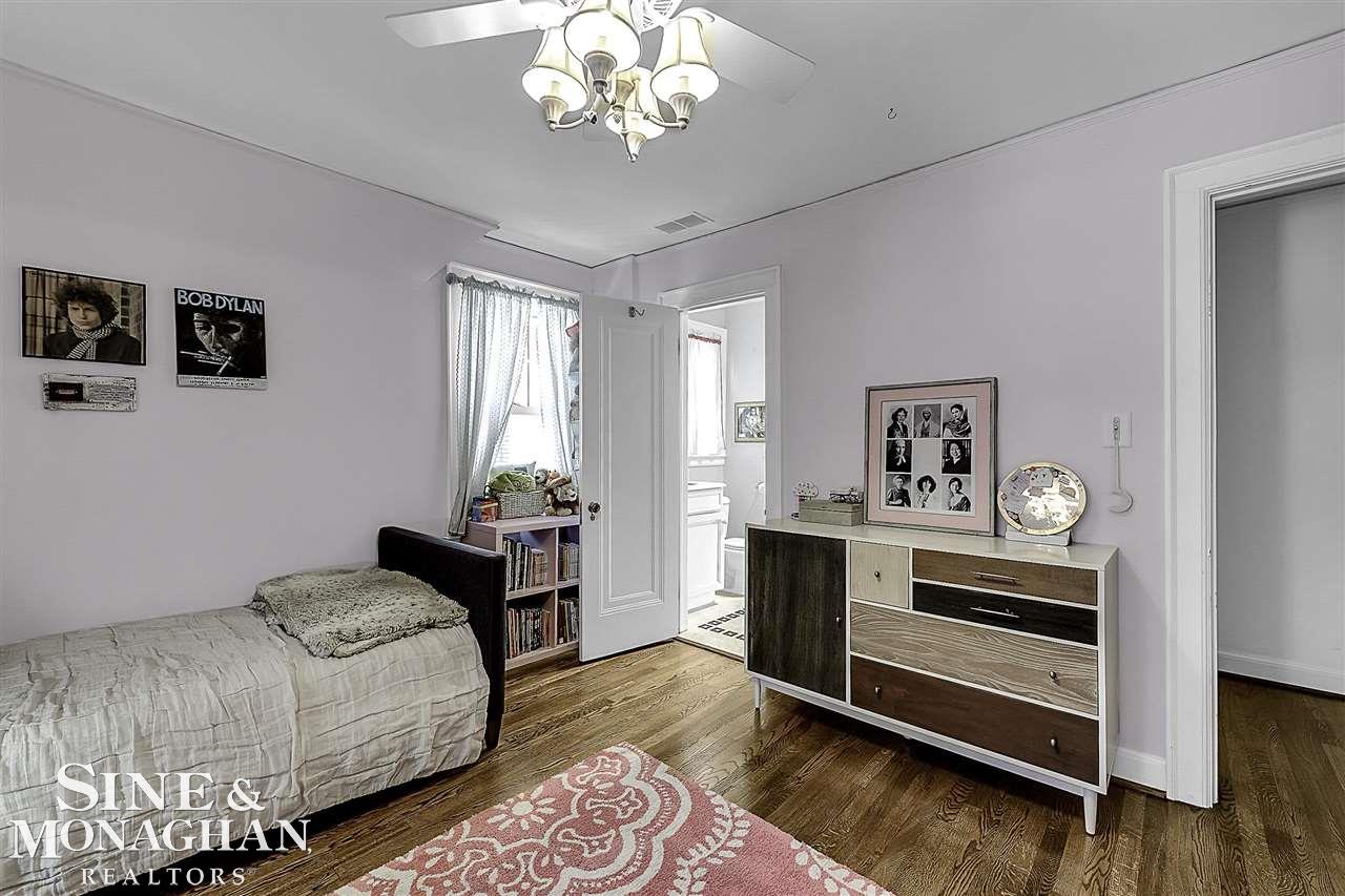 1147 Yorkshire Road Grosse Pointe, MI 48230 - Photo 27 of 42 50082456-26.JPG