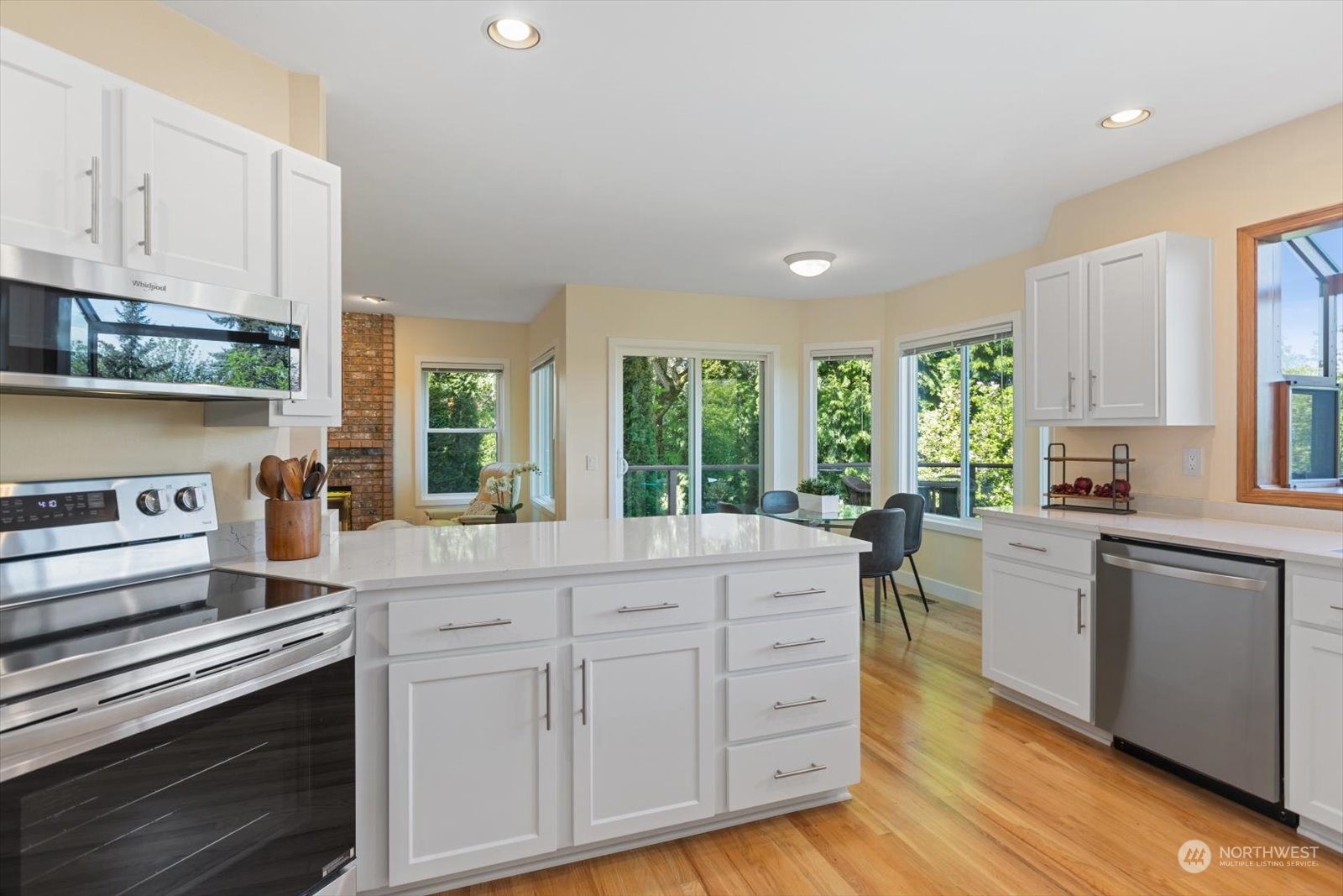 15208 93rd Place Northeast Bothell, WA 98011 - Photo 13 of 38 Gallery Image 13