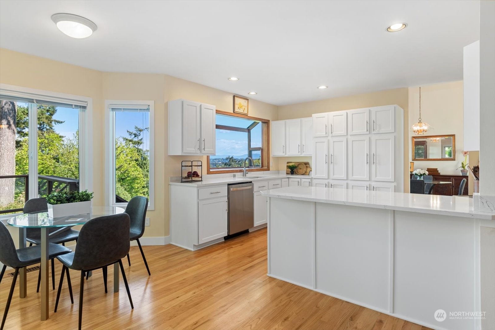 15208 93rd Place Northeast Bothell, WA 98011 - Photo 8 of 38 Gallery Image 8