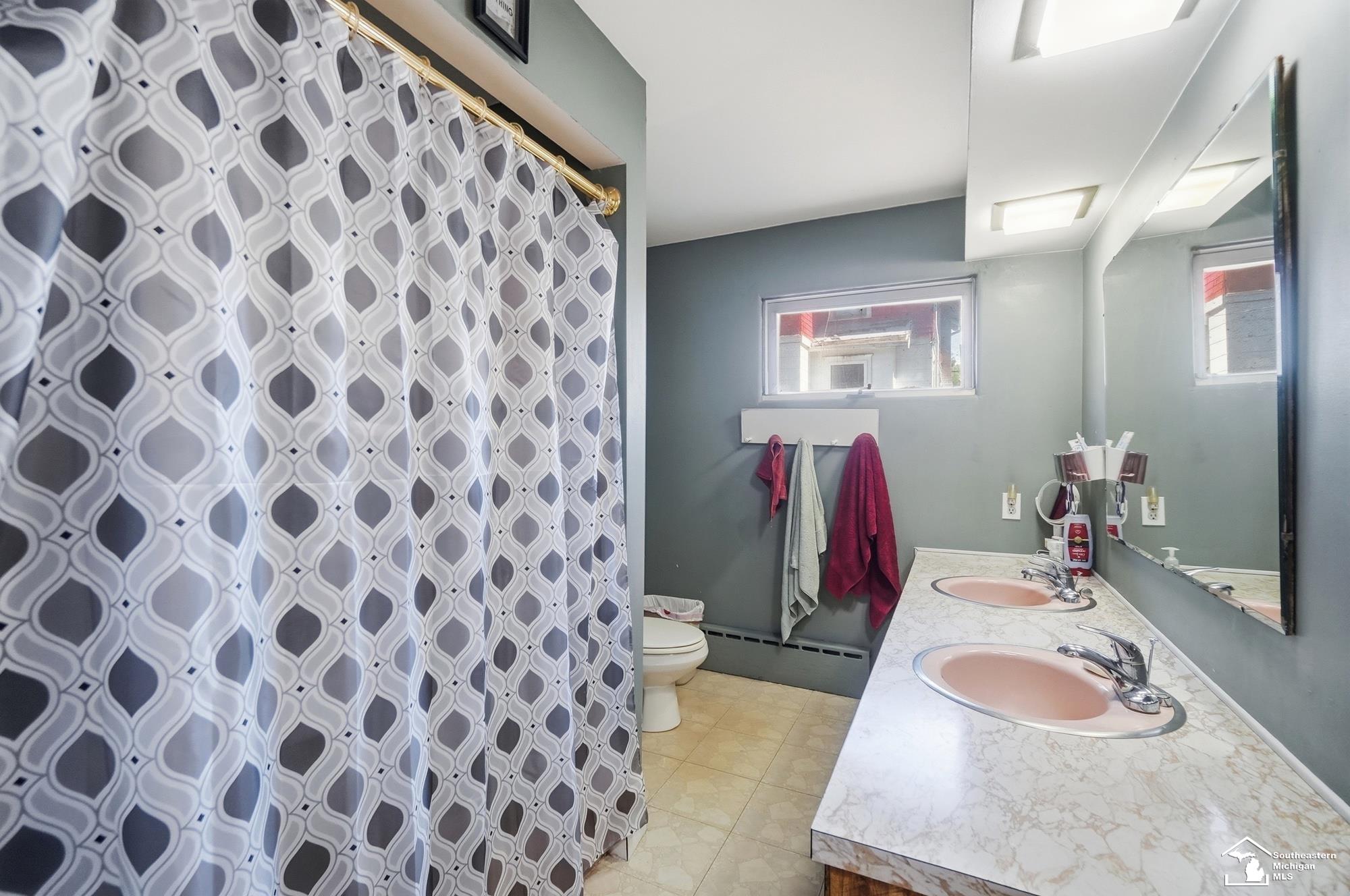 904 Custer Street Monroe, MI 48161 - Photo 30 of 42 50213237-8e24cf09-7eed-472e-b3a7-4fced45747bb.JPG
