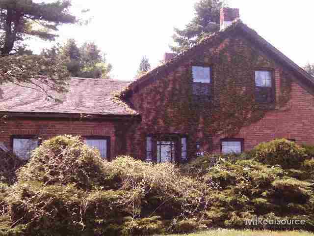 4836 Lakeshore Road Lexington, MI 48450 - Photo 2 of 11 31175567-1.JPG
