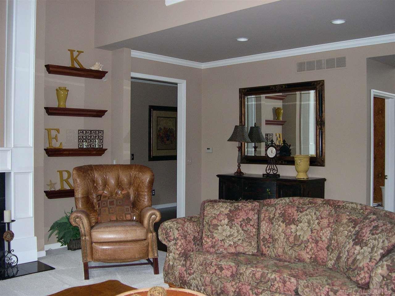 2062 Mapleridge Road Rochester Hills, MI 48309 - Photo 14 of 35