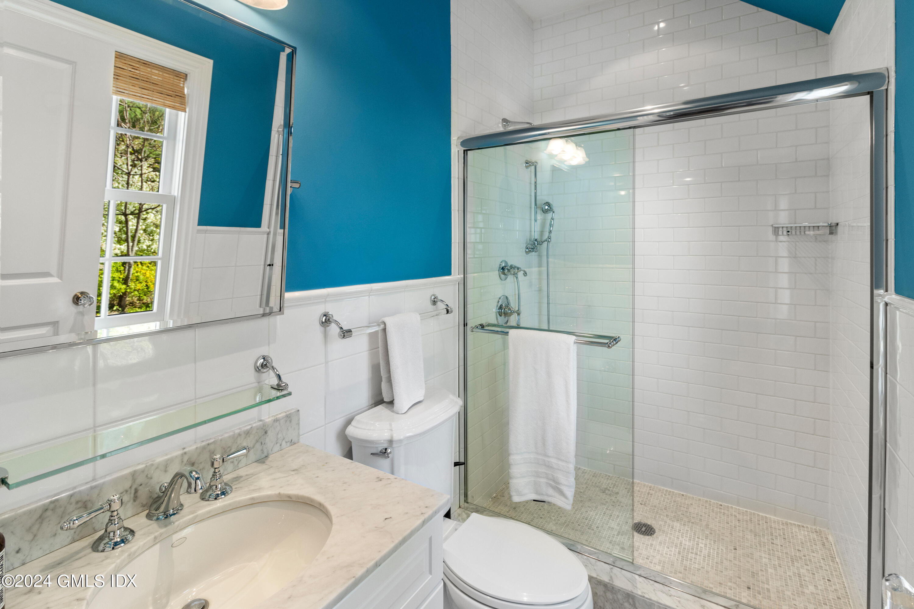 215 Shore Road Greenwich, CT 06830 - Photo 18 of 27 Bedroom Ensuite