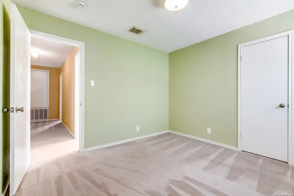 $2,200 | 7851 Farlin Park Drive, San Antonio, TX 78249