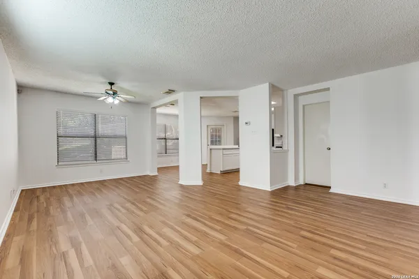 $2,200 | 7851 Farlin Park Drive, San Antonio, TX 78249