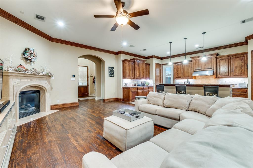 4516 Gilbert Avenue Dallas, TX 75219 - Photo 3 of 29