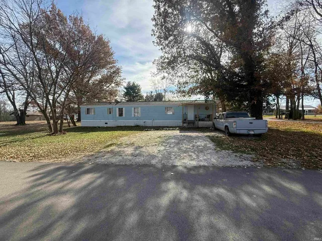 $249,500 | 803 Reason Avenue, Unit INCLUDES 111, Loogootee, IN 47553