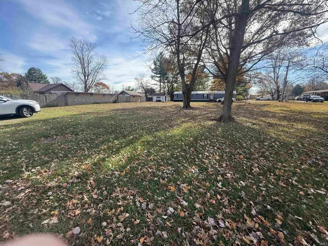 $249,500 | 803 Reason Avenue, Unit INCLUDES 111, Loogootee, IN 47553