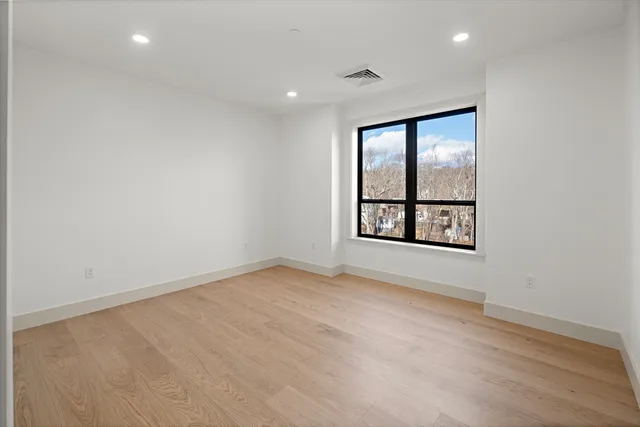 $1,090,000 | 1025 Massachusetts Avenue, Unit 213, Arlington, MA 02476